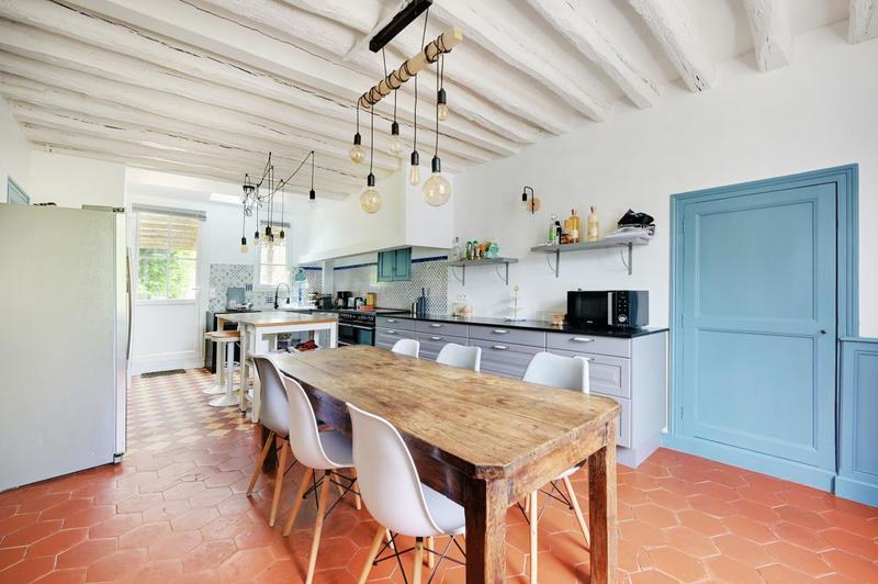 Maison - 350 m² - 7 pièces