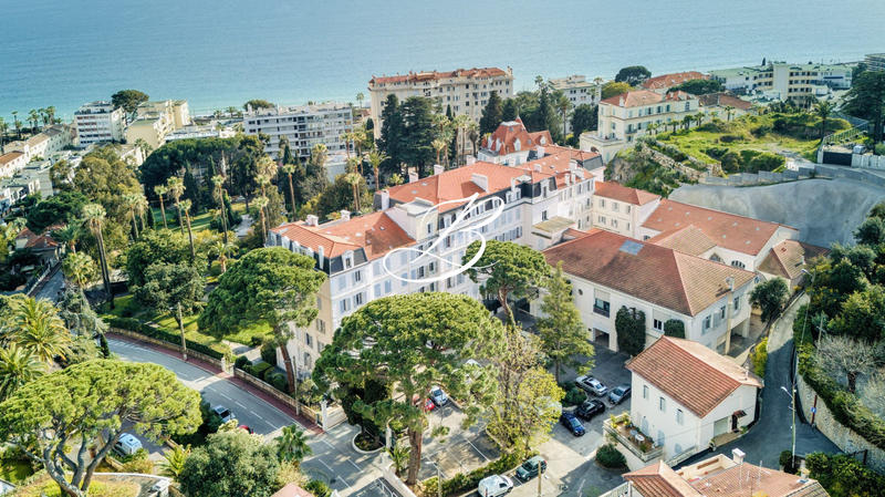 Appartement - 165 m² - 4 pièces