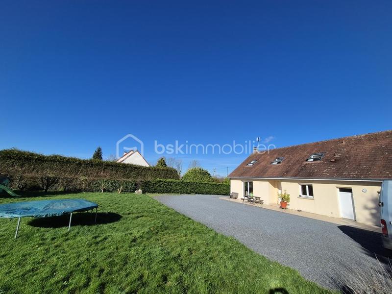 Maison traditionnelle - 122 m² - 6 pièces