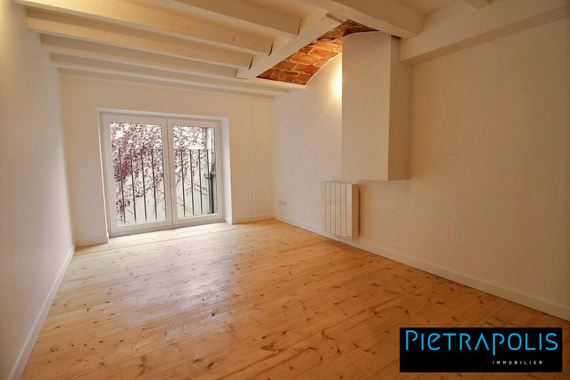Appartement - 99 m² - 4 pièces