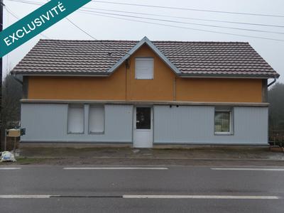 Maison - 241 m² - 13 pièces