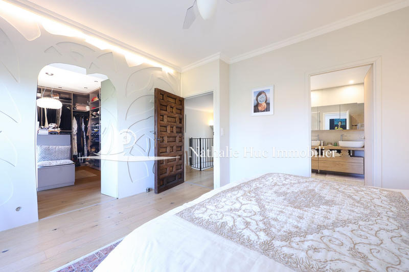 Mas - 250 m² - 5 pièces