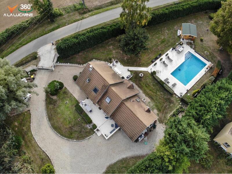 Propriété - 138 m² - 7 pièces