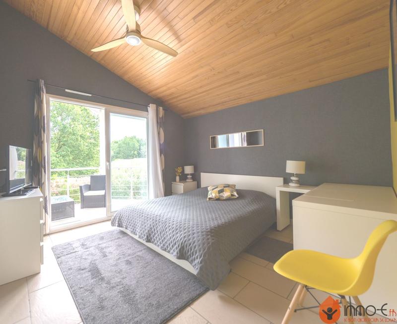 Maison - 315 m² - 9 pièces