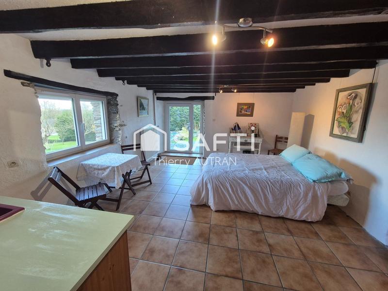 Maison - 245 m² - 8 pièces