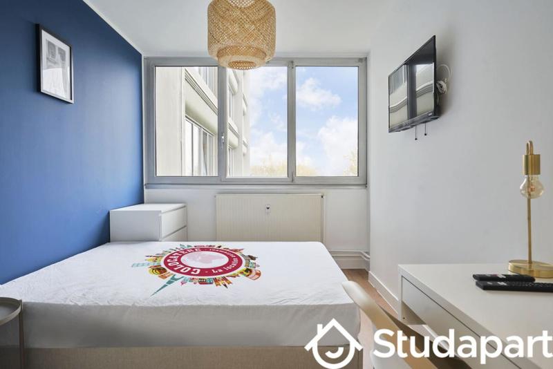 Chambre - 10 m² - 1 pièce