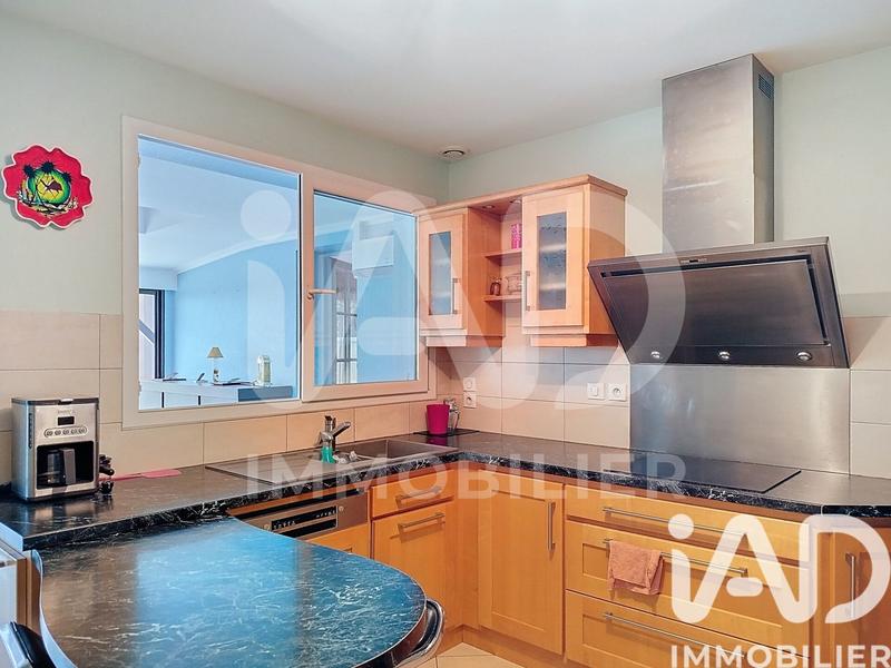 Maison - 199 m² - 7 pièces