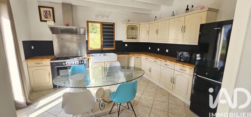 Maison - 226 m² - 10 pièces