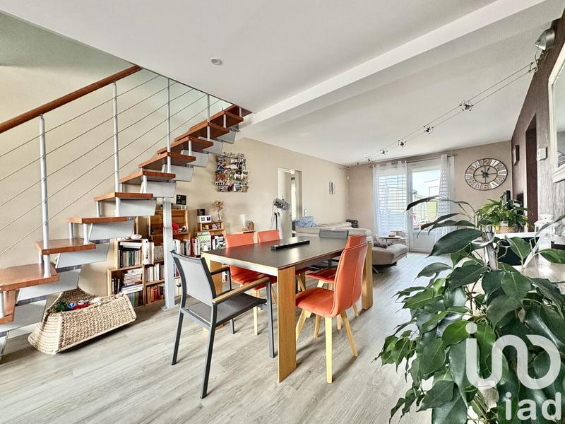 Maison - 122 m² - 6 pièces