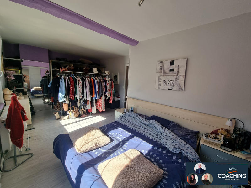 Maison - 437 m² - 10 pièces