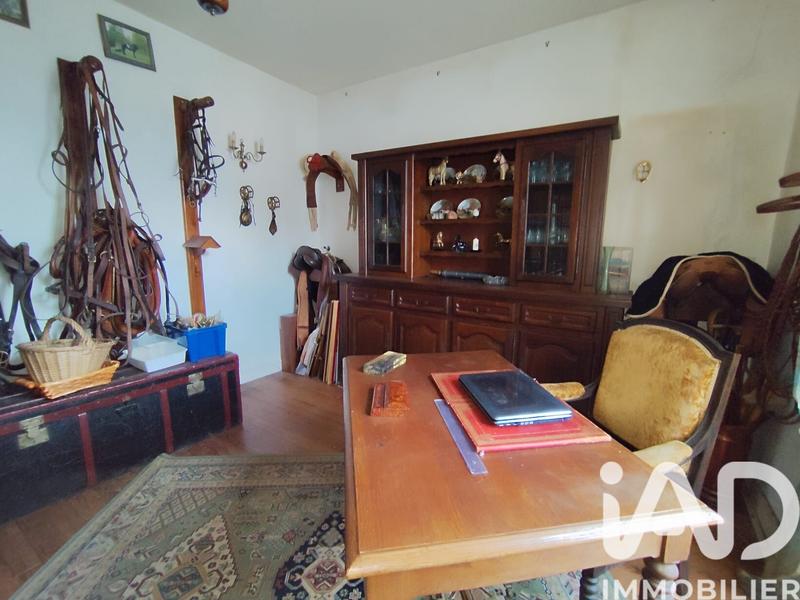 Maison - 240 m² - 8 pièces