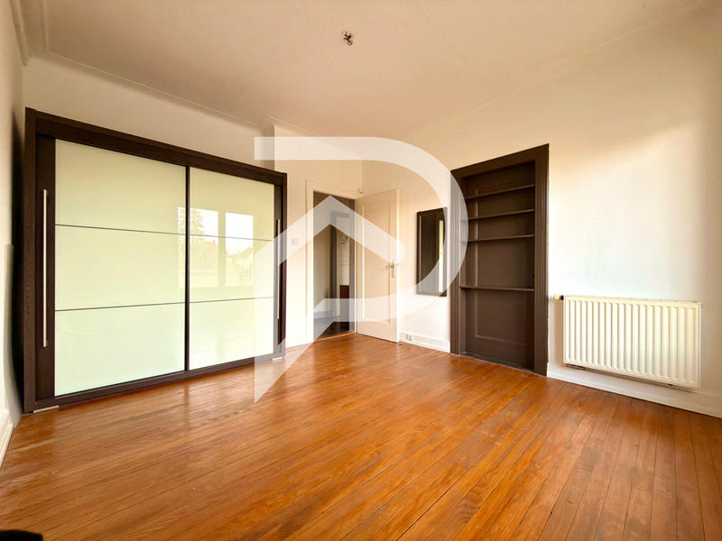 Appartement - 92 m² - 4 pièces