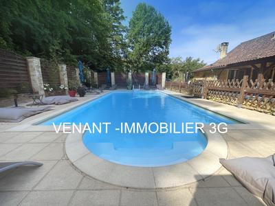 Maison de domaine - 363 m² - 14 pièces