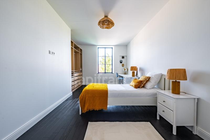 Propriété - 362 m² - 10 pièces