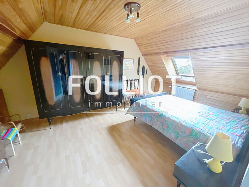 Maison - 170 m² - 9 pièces