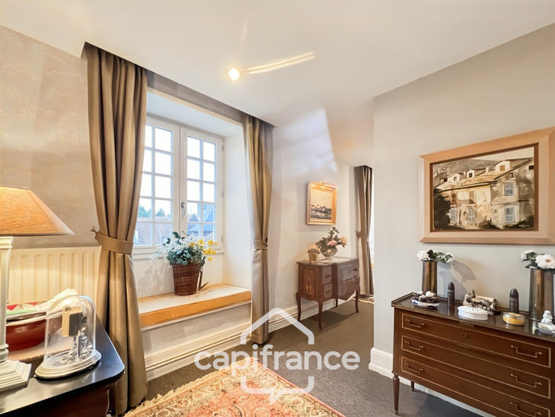 Propriété - 279 m² - 9 pièces