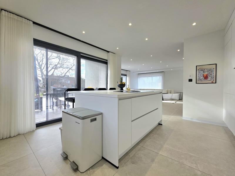 Maison contemporaine - 161 m² - 7 pièces