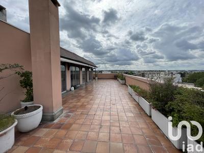 Appartement - 150 m² - 6 pièces