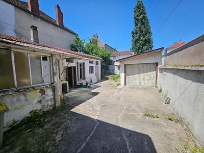 Maison - 60 m² - 5 pièces