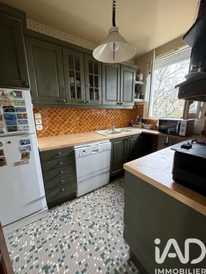 Maison - 94 m² - 5 pièces