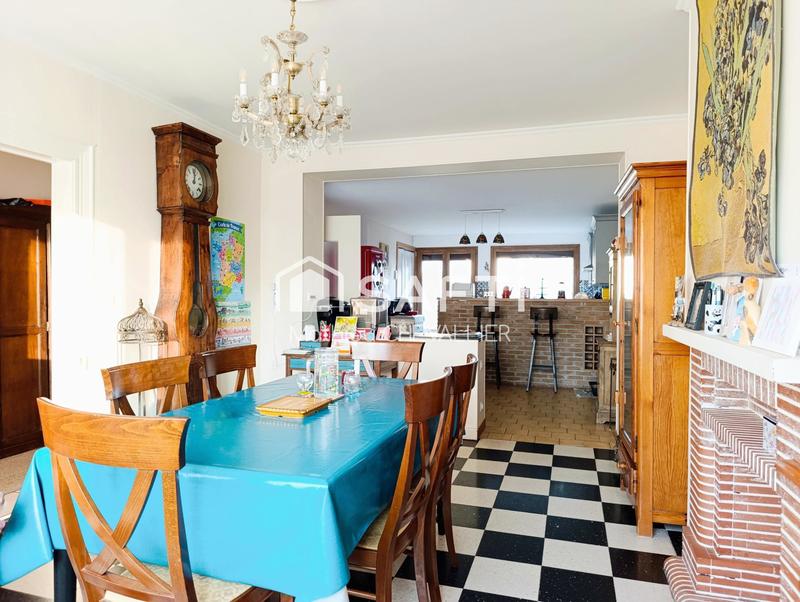 Maison - 160 m² - 7 pièces