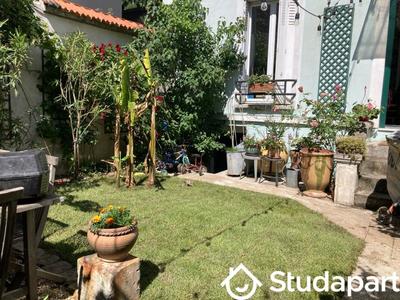 Chambre - 25 m² - 1 pièce