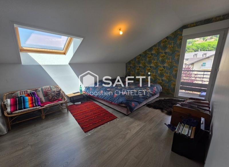 Appartement - 81 m² - 4 pièces