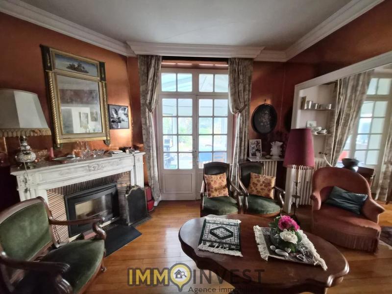 Maison - 190 m² - 9 pièces