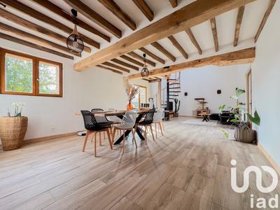 Maison - 180 m² - 6 pièces