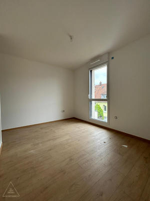 Appartement - 86 m² - 4 pièces