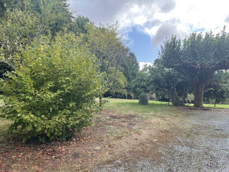 Maison - 201 m² - 9 pièces