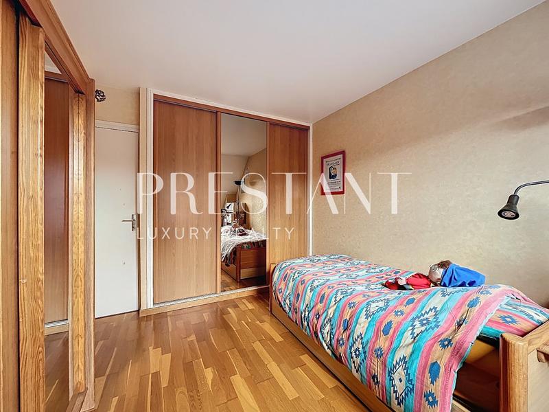 Maison - 267 m² - 7 pièces