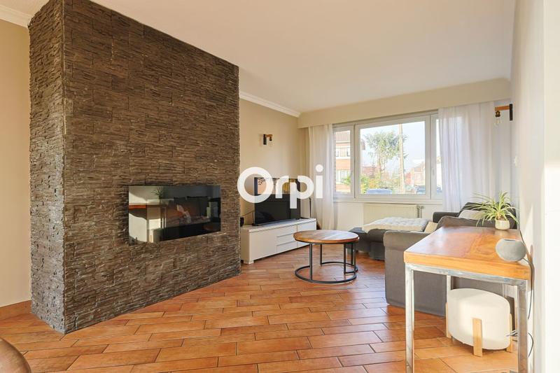 Maison - 90 m² - 5 pièces