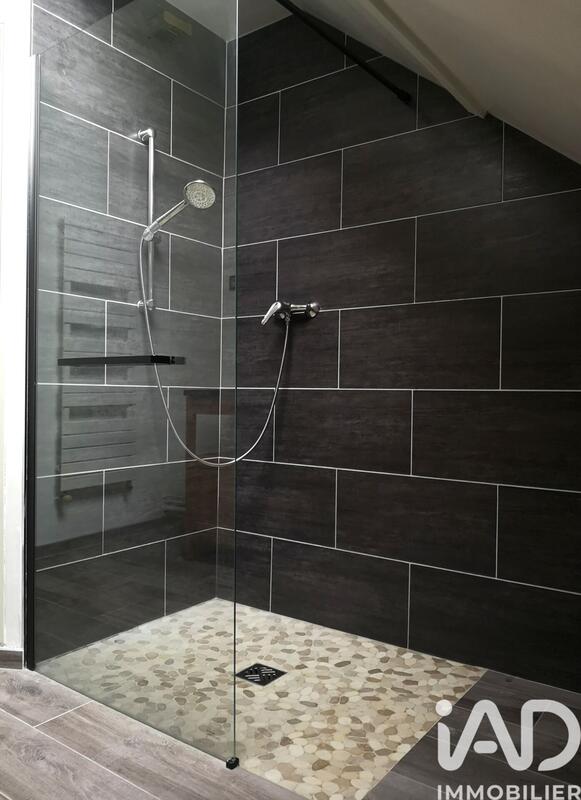 Maison - 195 m² - 9 pièces