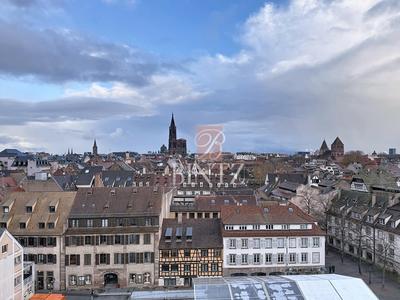 Appartement - 104 m² - 5 pièces