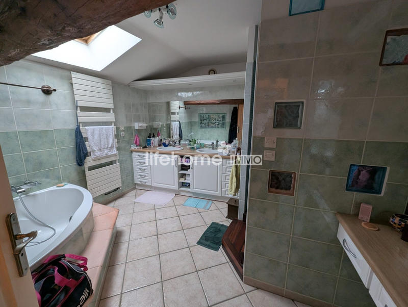 Appartement - 243 m² - 7 pièces