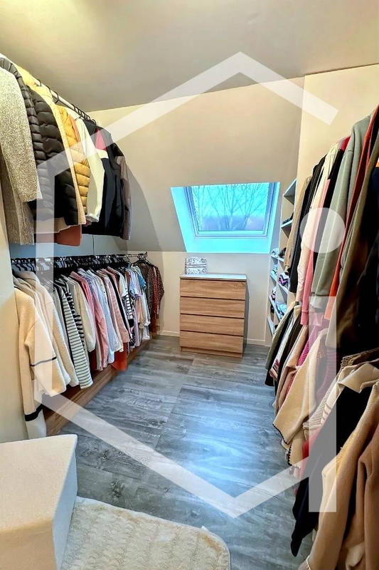 Maison - 121 m² - 4 pièces