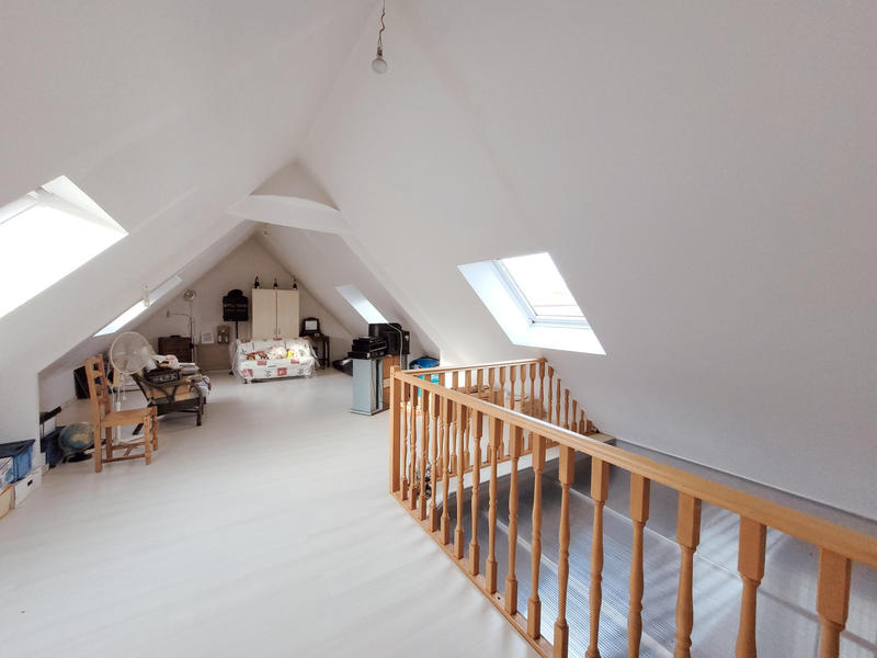 Maison - 95 m² - 4 pièces