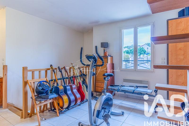 Maison - 185 m² - 10 pièces