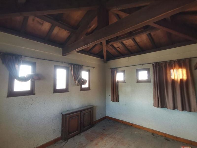 Maison - 174 m² - 14 pièces