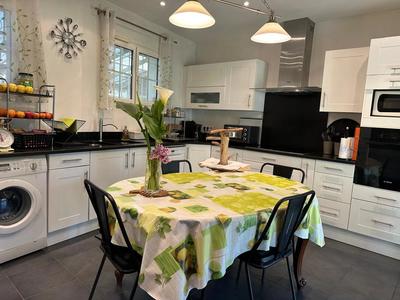 Maison - 150 m² - 5 pièces