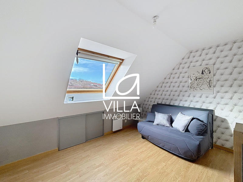 Maison traditionnelle - 117 m² - 6 pièces