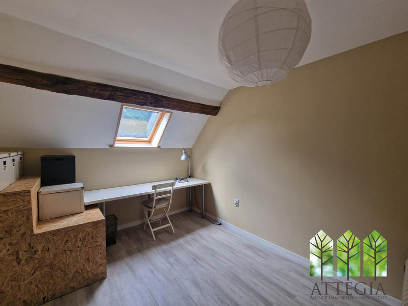 Maison - 245 m² - 6 pièces