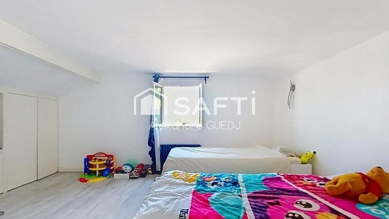 Maison - 185 m² - 7 pièces