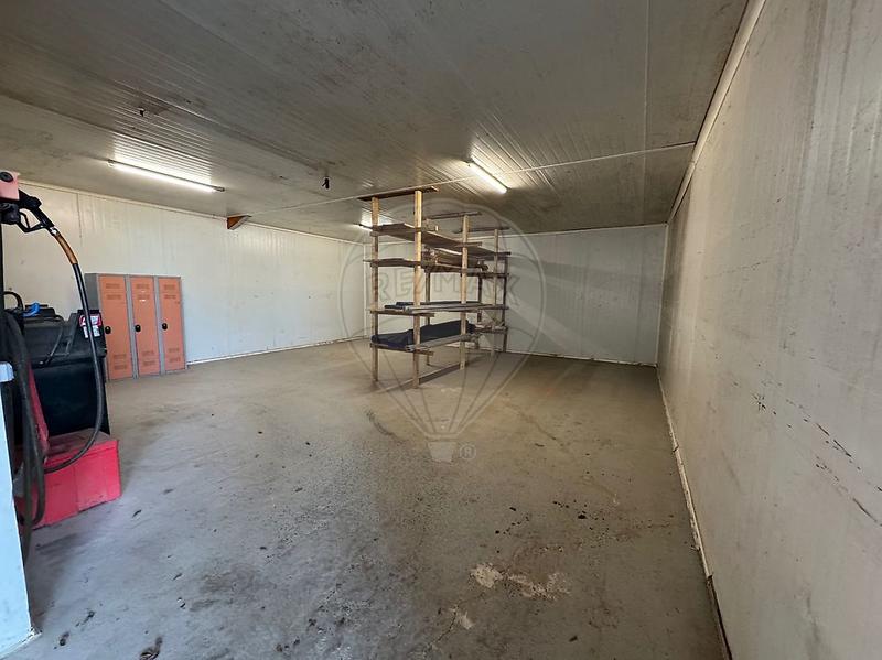 Entrepôt - 600 m² - 10 pièces