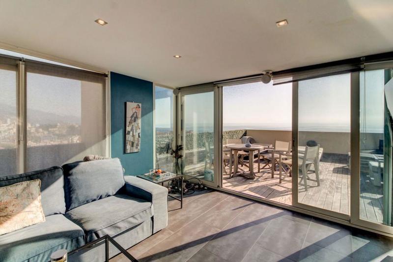 Penthouse - 115 m² - 4 pièces