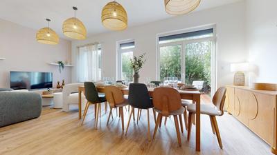 Maison - 162 m² - 10 pièces