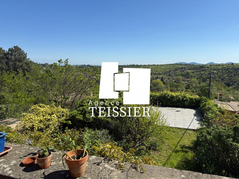 Maison - 139 m² - 4 pièces