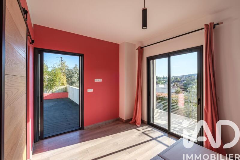Maison de maîtres - 136 m² - 6 pièces