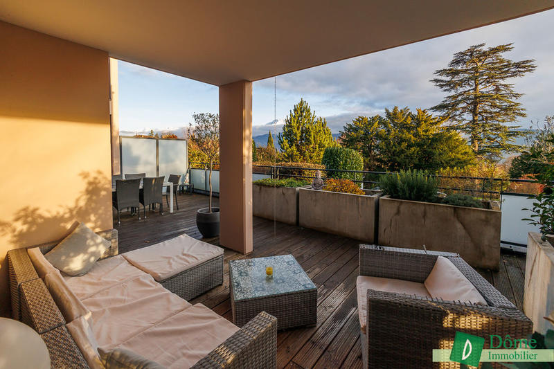 Appartement - 92 m² - 4 pièces